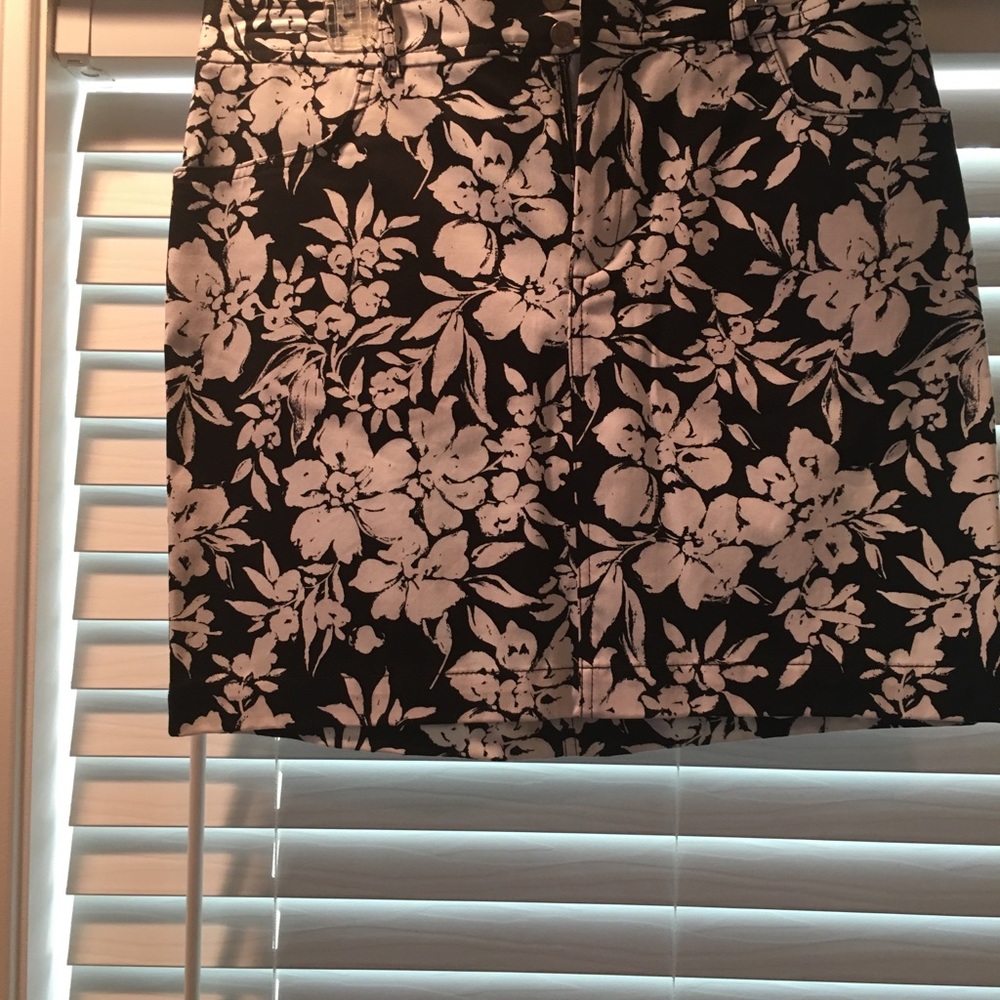 Women Skirt